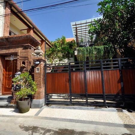 Hotel Kings House Kesari Sanur Exterior foto