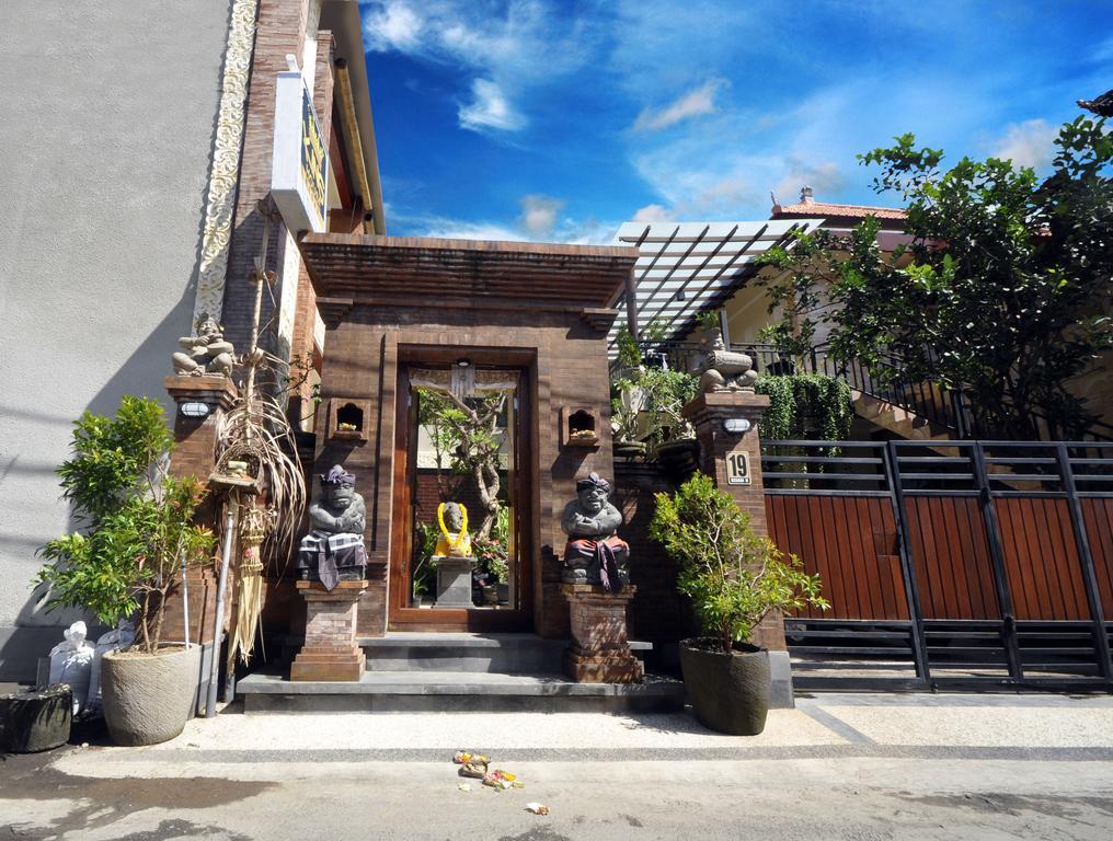 Hotel Kings House Kesari Sanur Exterior foto