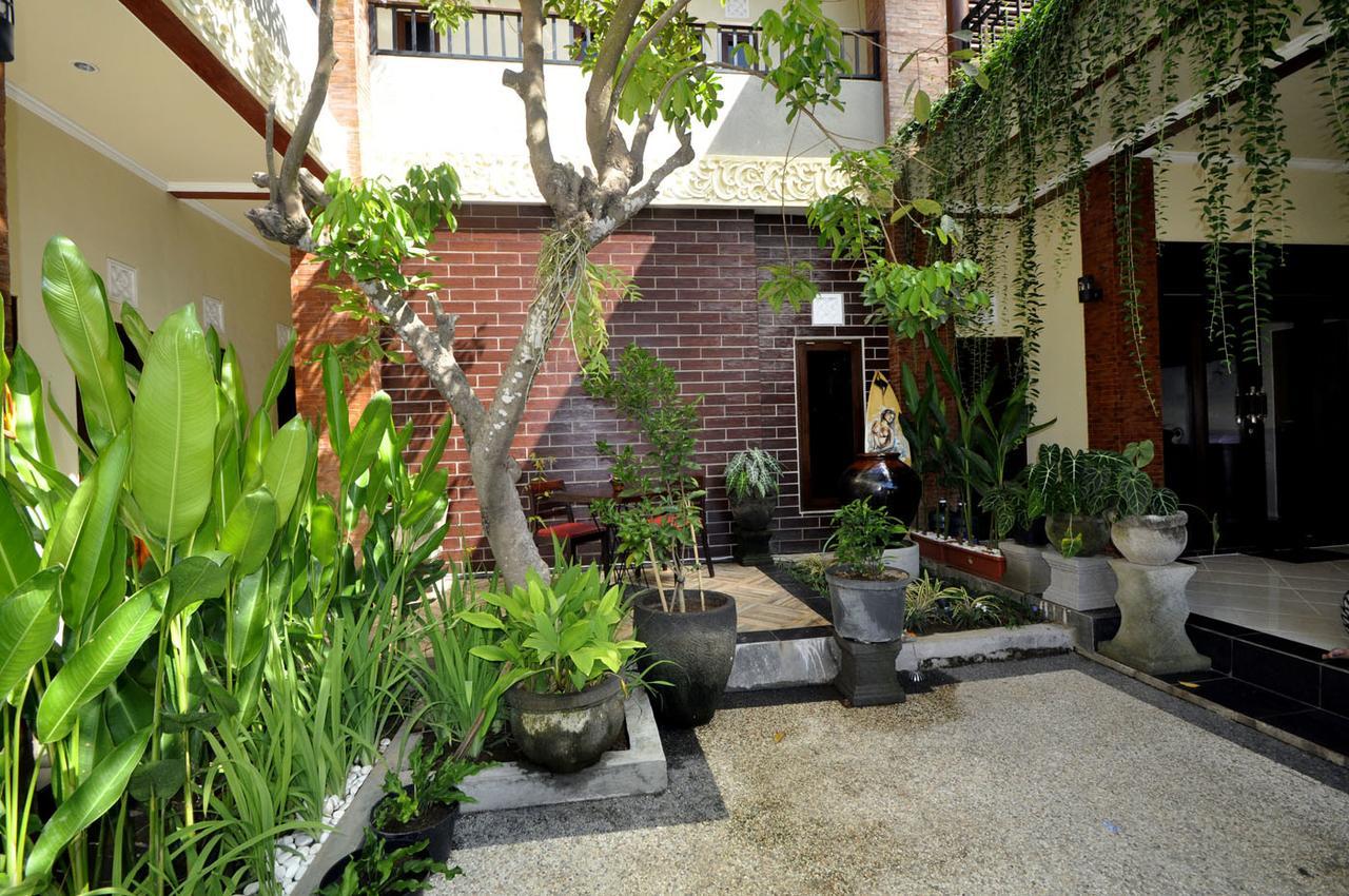 Hotel Kings House Kesari Sanur Exterior foto